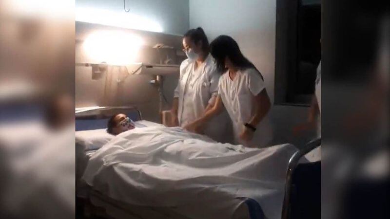 De no creer: enfermeras se burlan de pacientes fallecidos de Covid-19 y su video fue muy criticado