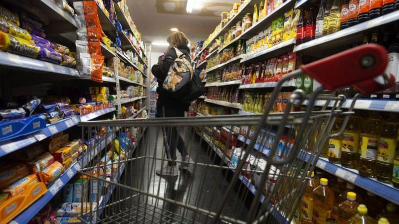 Más de la mitad de los supermercados del país registraron una caída en sus ventas en julio